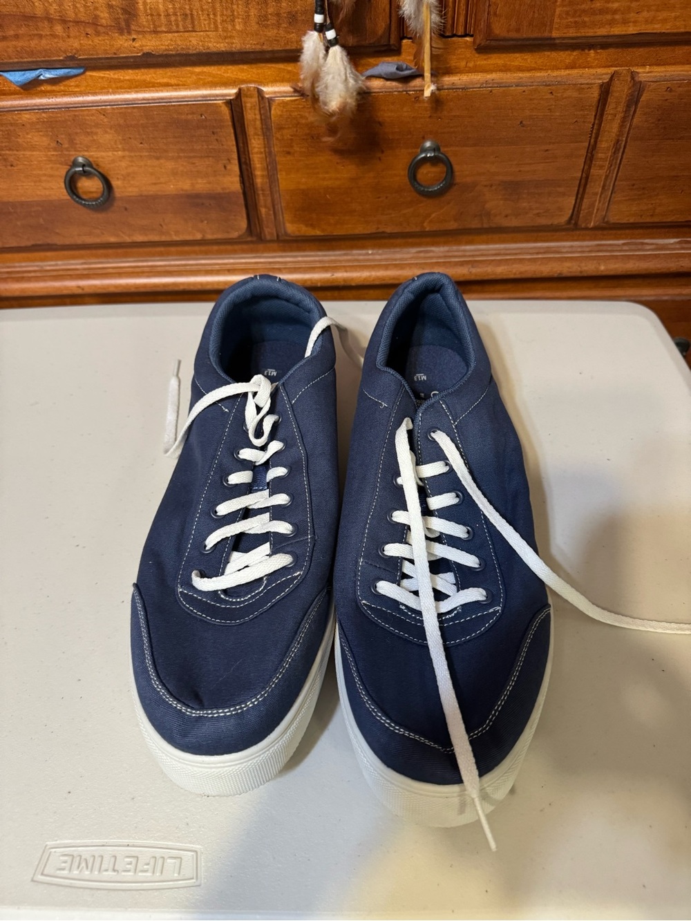 Men's Navy Canvas Low-Top Sneakers with White Laces